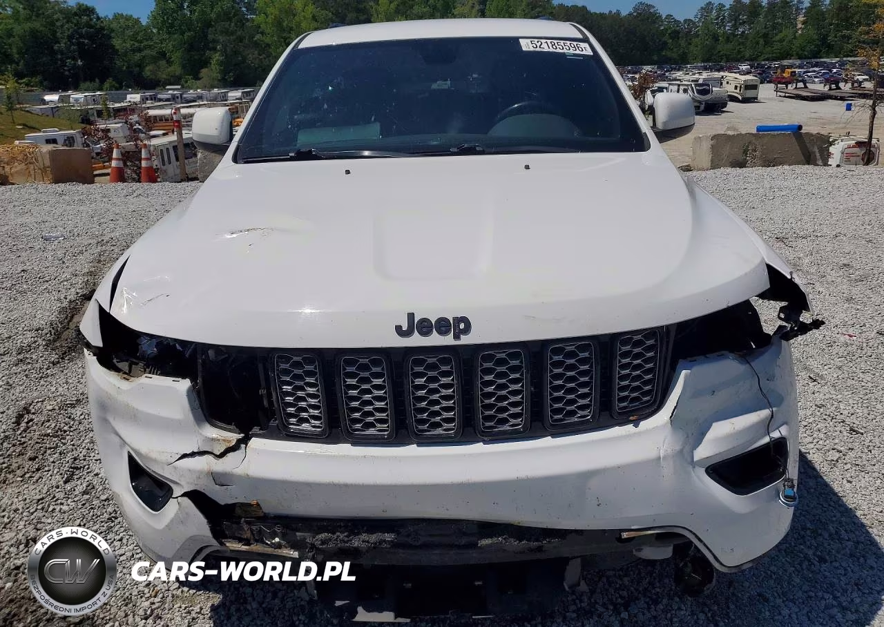 2017 Jeep Grand Cherokee Laredo VIN:1C4RJEAG5HC920746 - 5