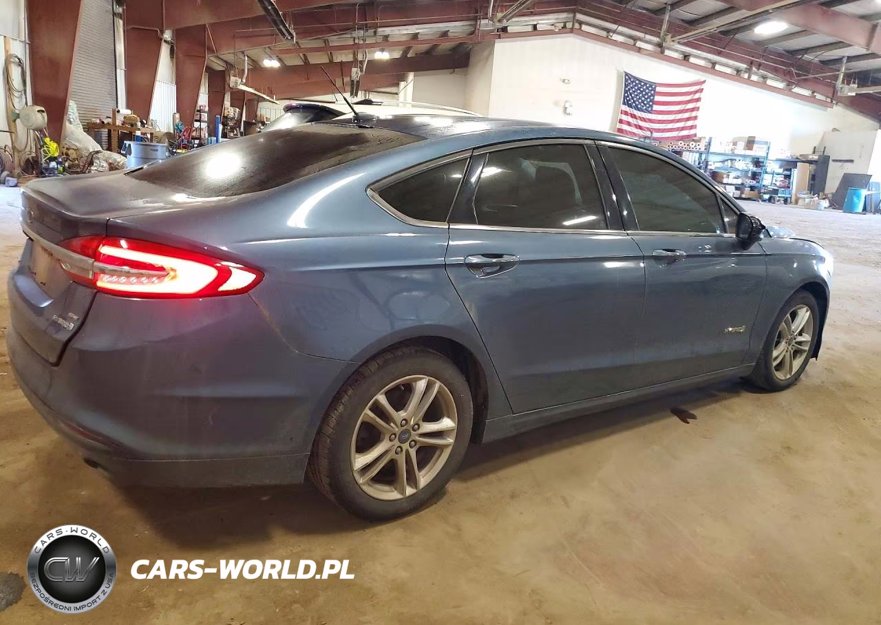2018 Ford Fusion Se Hybrid VIN:3FA6P0LU6JR124088 - 3