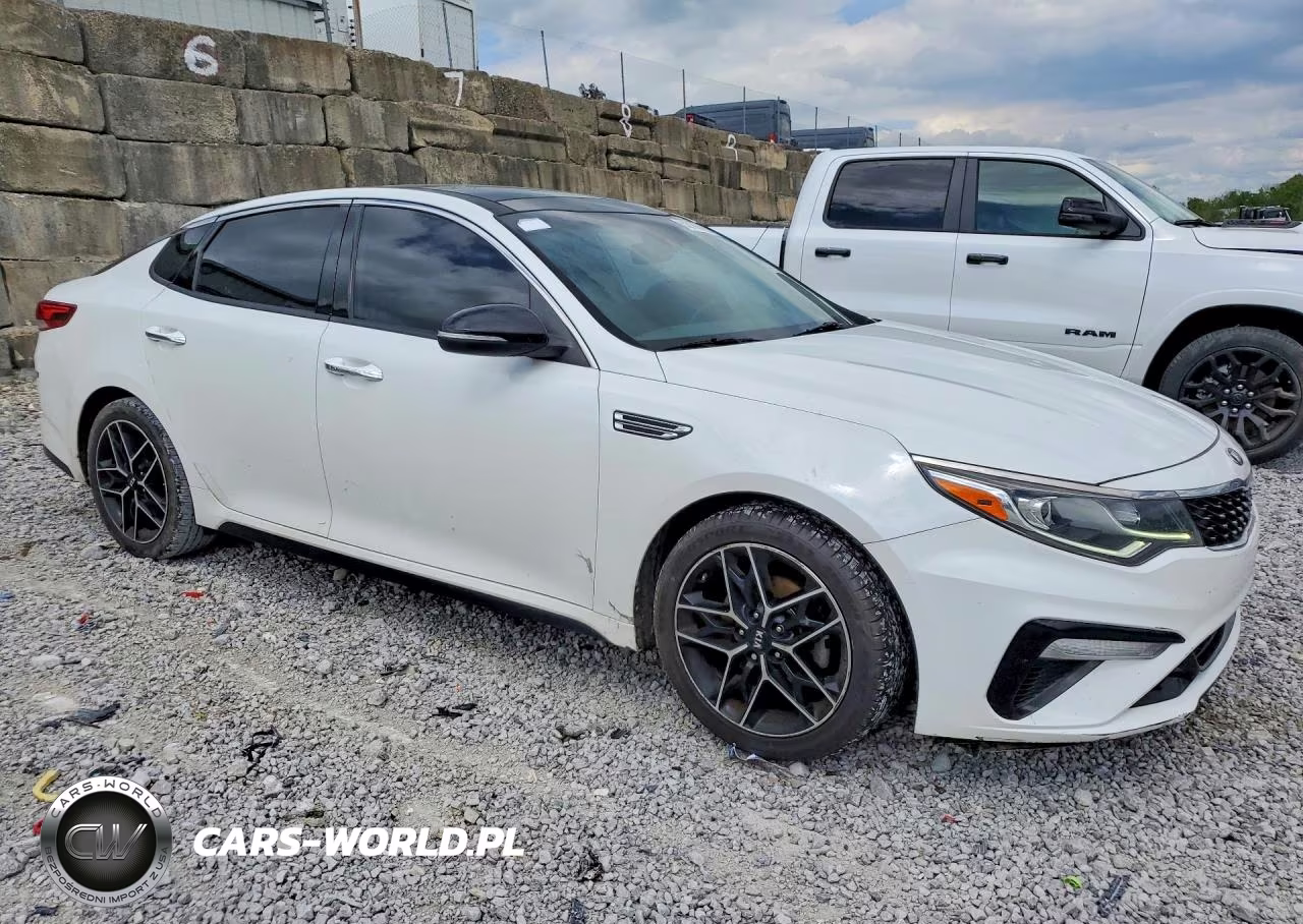 2020 Kia Optima Special Edition VIN:5XXGT4L33LG429204 - 4
