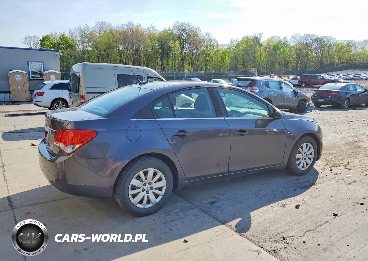 2011 Chevrolet Cruze Ls VIN:1G1PC5SH4B7178180 - 3