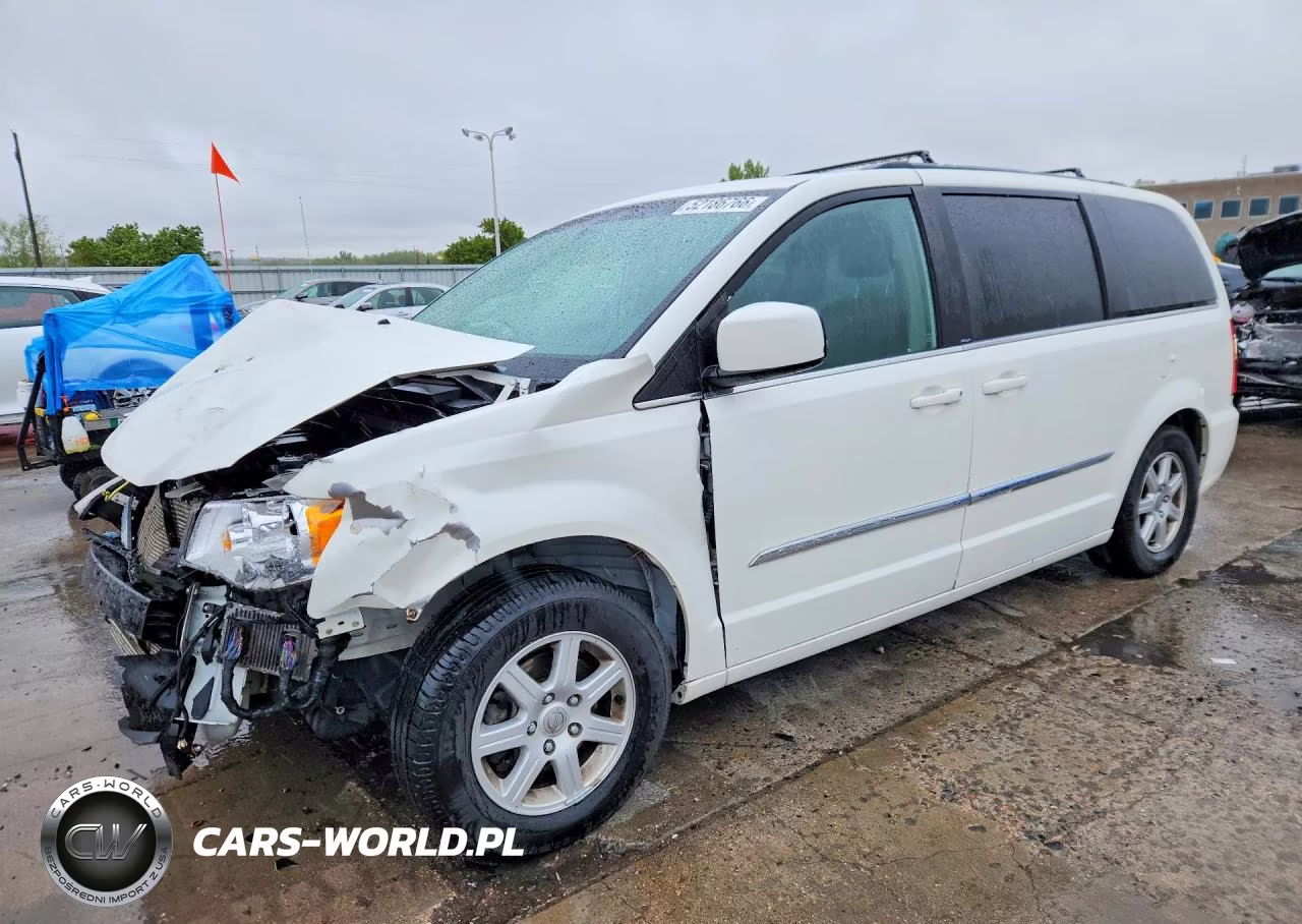 2012 Chrysler Town & Country Touring