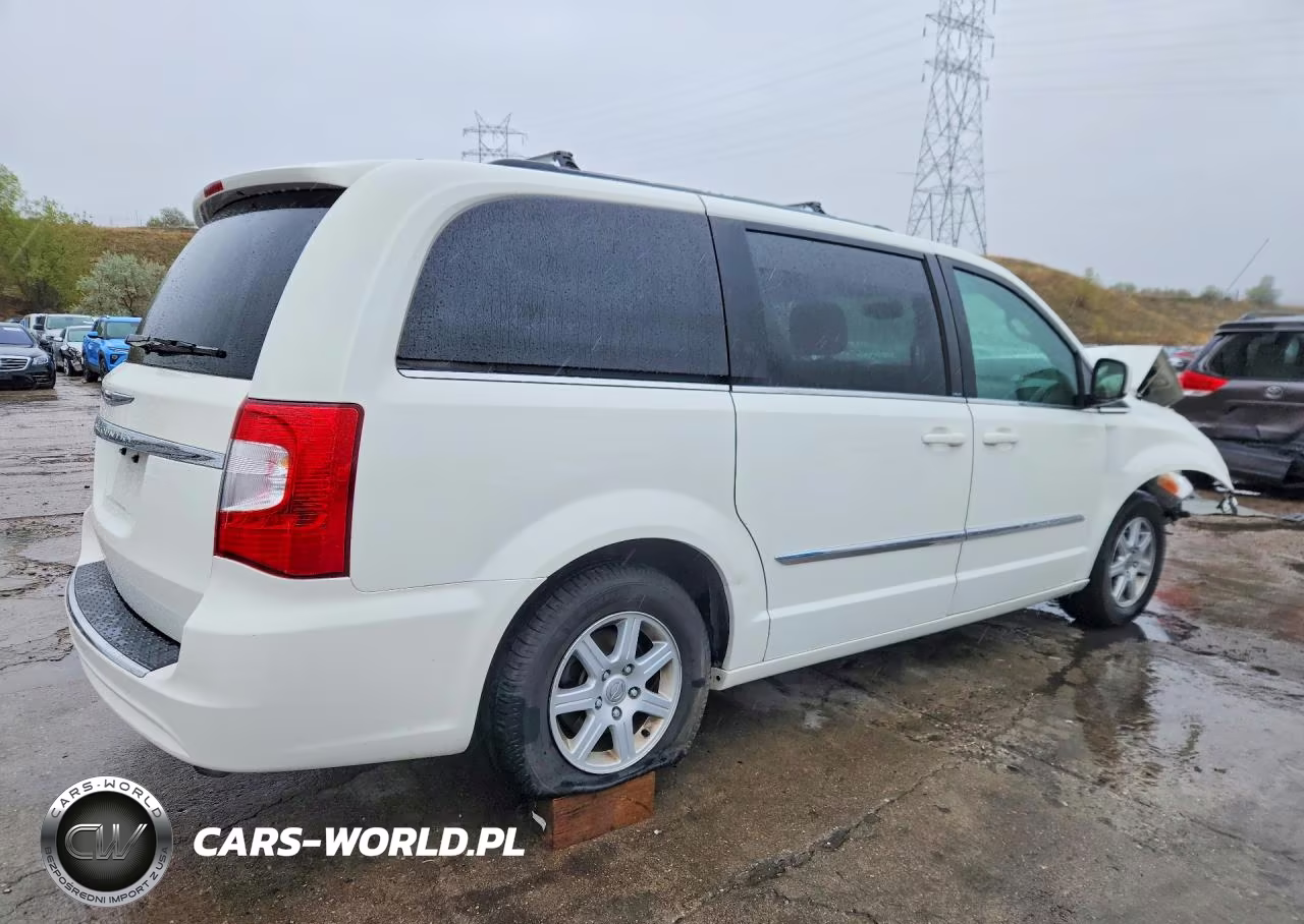 2012 Chrysler Town & Country Touring VIN:2C4RC1BG0CR415599 - 3