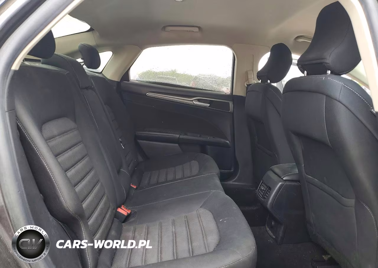 2019 Ford Fusion Se VIN:3FA6P0HDXKR226679 - 10