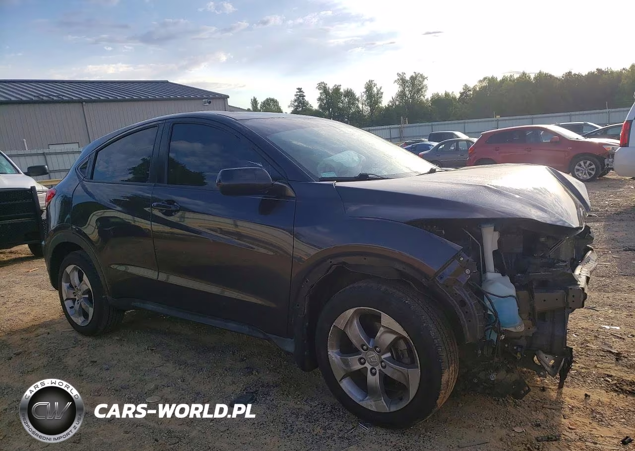 2018 Honda Hr-V Lx VIN:3CZRU6H31JM721949 - 4