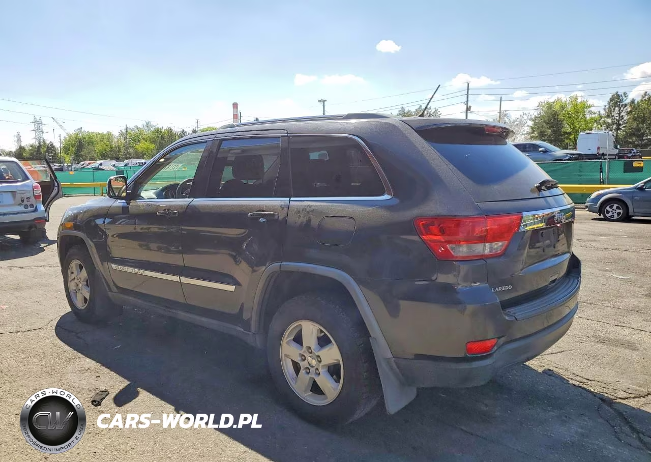 2011 Jeep Grand Cherokee Laredo VIN:1J4RS4GG5BC658811 - 2