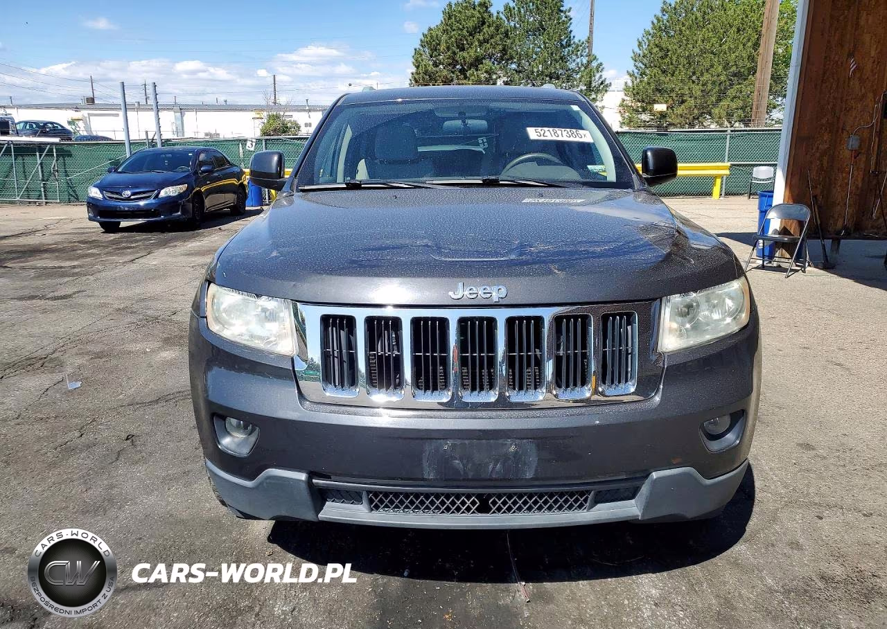 2011 Jeep Grand Cherokee Laredo VIN:1J4RS4GG5BC658811 - 5
