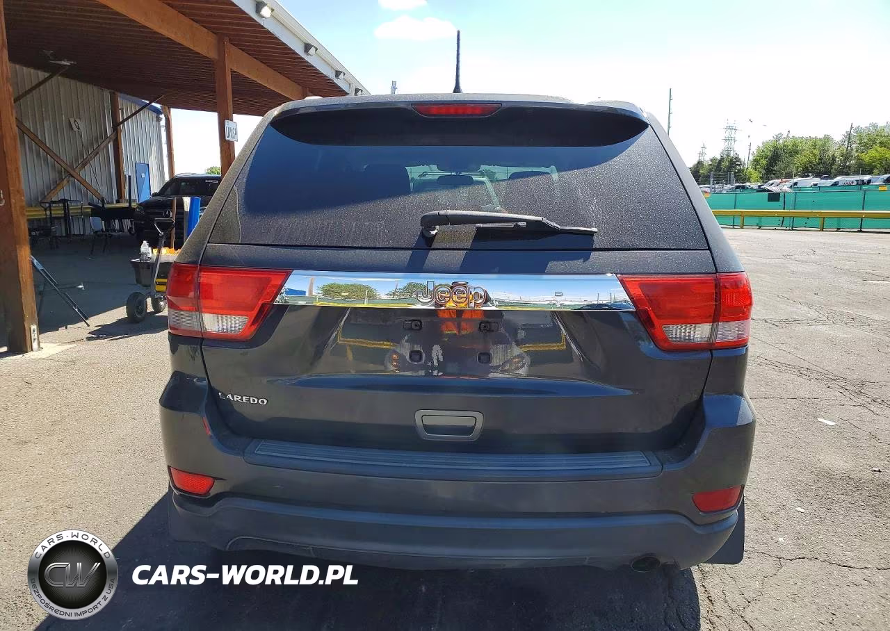 2011 Jeep Grand Cherokee Laredo VIN:1J4RS4GG5BC658811 - 6
