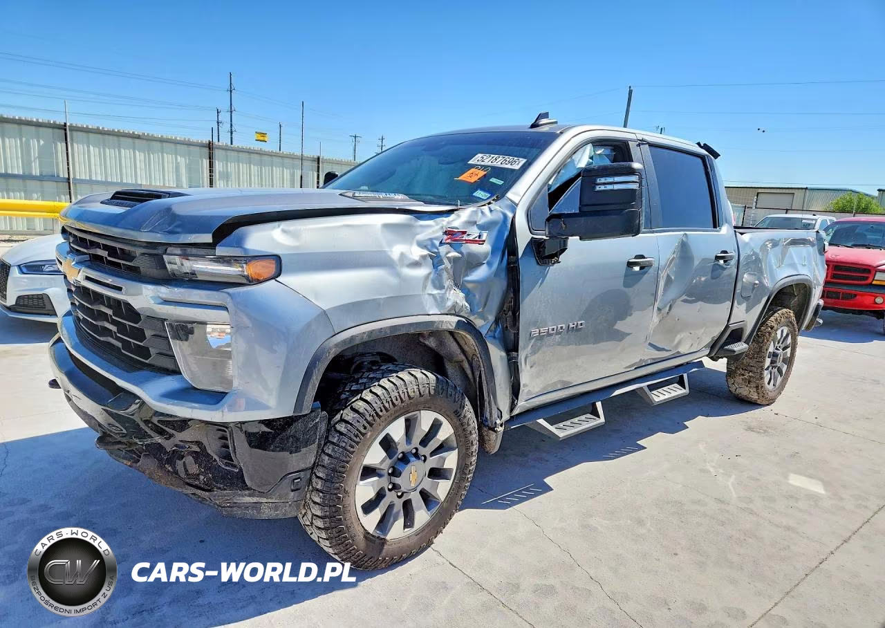 2024 Chevrolet Silverado K2500 Custom – zdjęcie 1 z 12