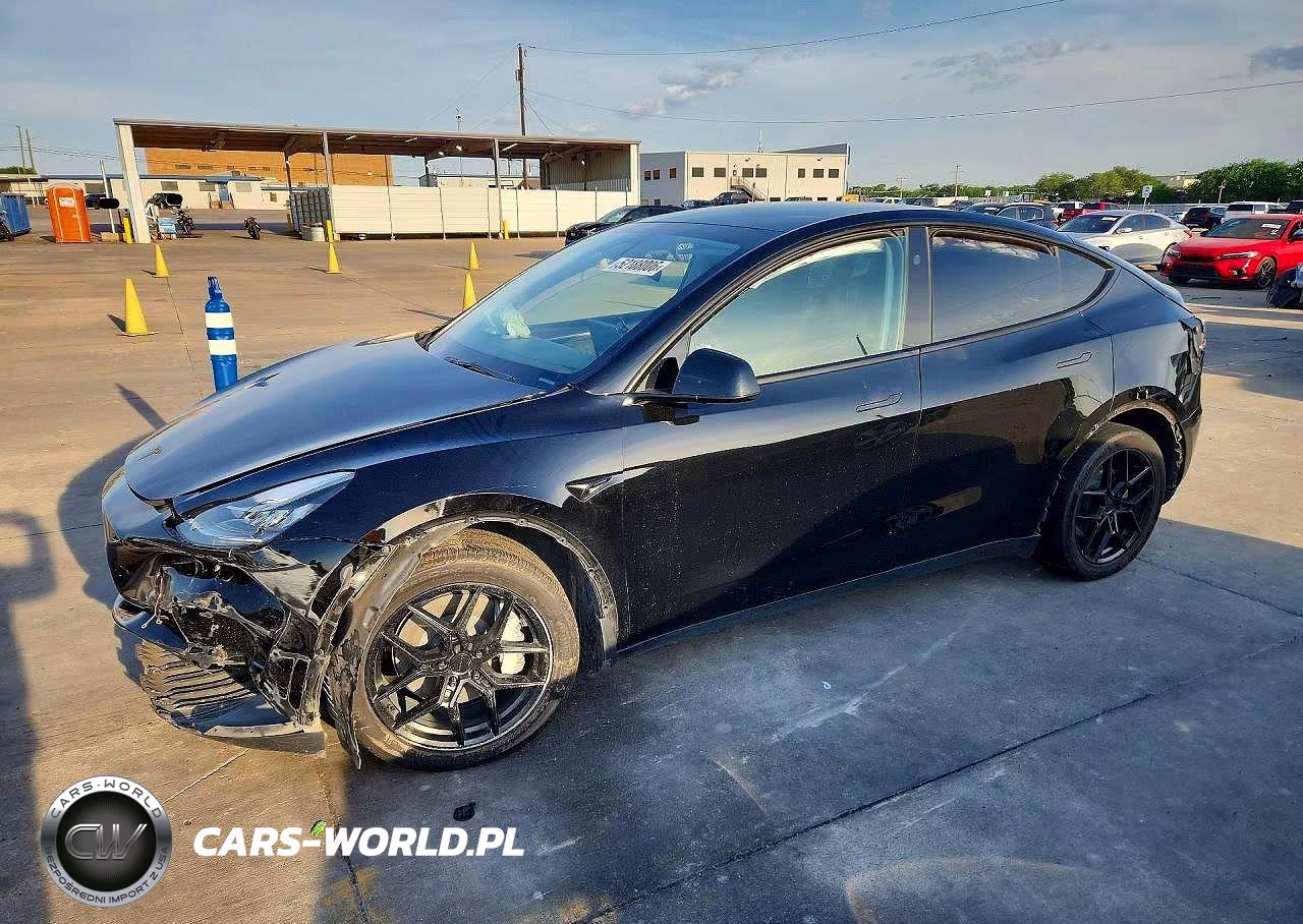 2023 Tesla Model Y – zdjęcie 1 z 12