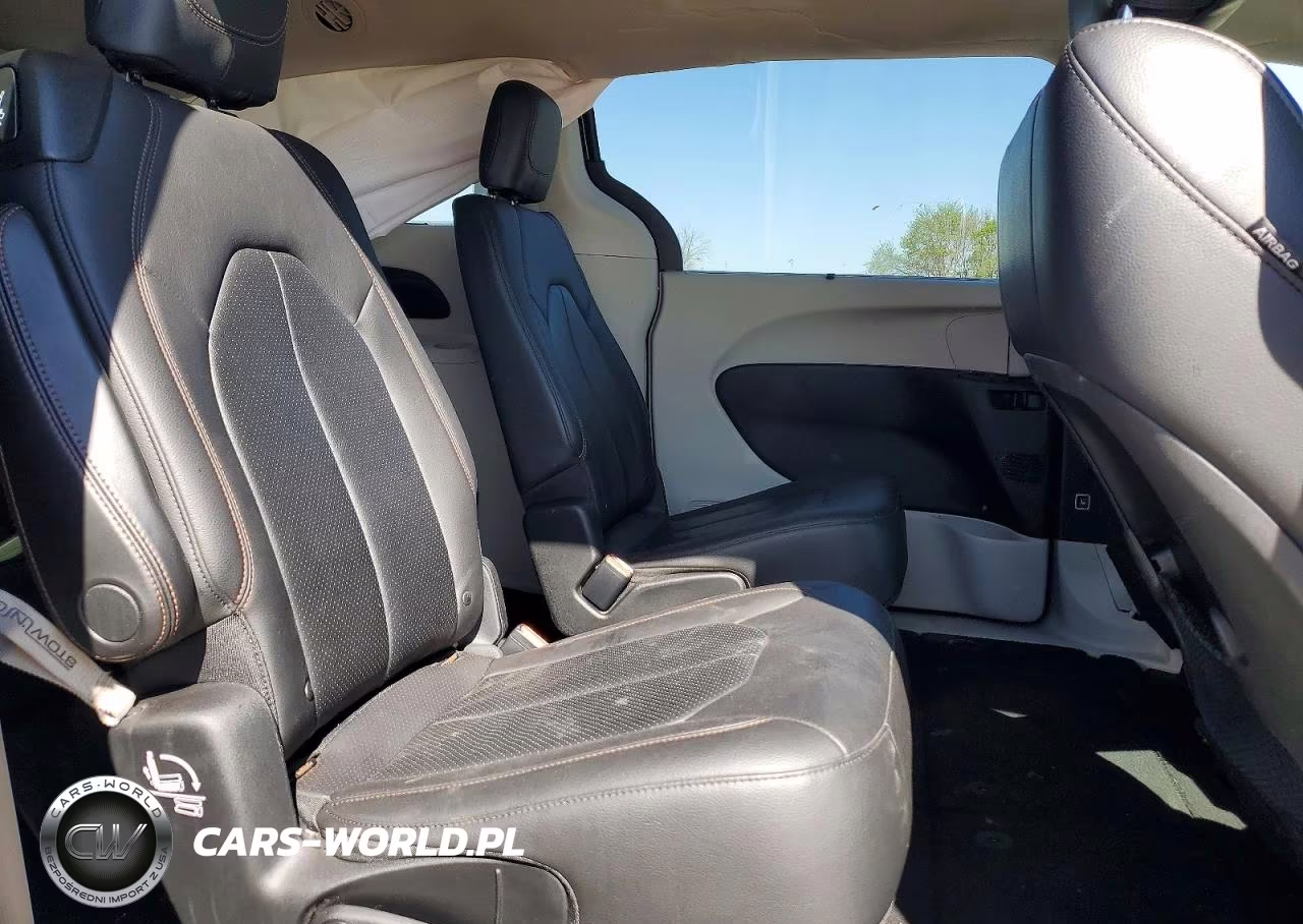 2018 CHRYSLER PACIFICA TOURING L VIN:2C4RC1BG6JR253880 - 11