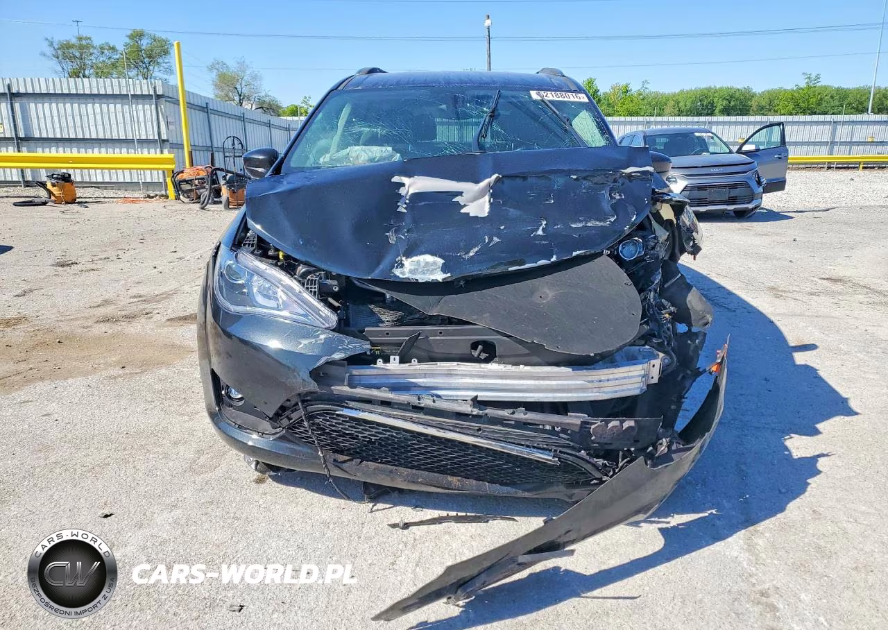 2018 CHRYSLER PACIFICA TOURING L VIN:2C4RC1BG6JR253880 - 5