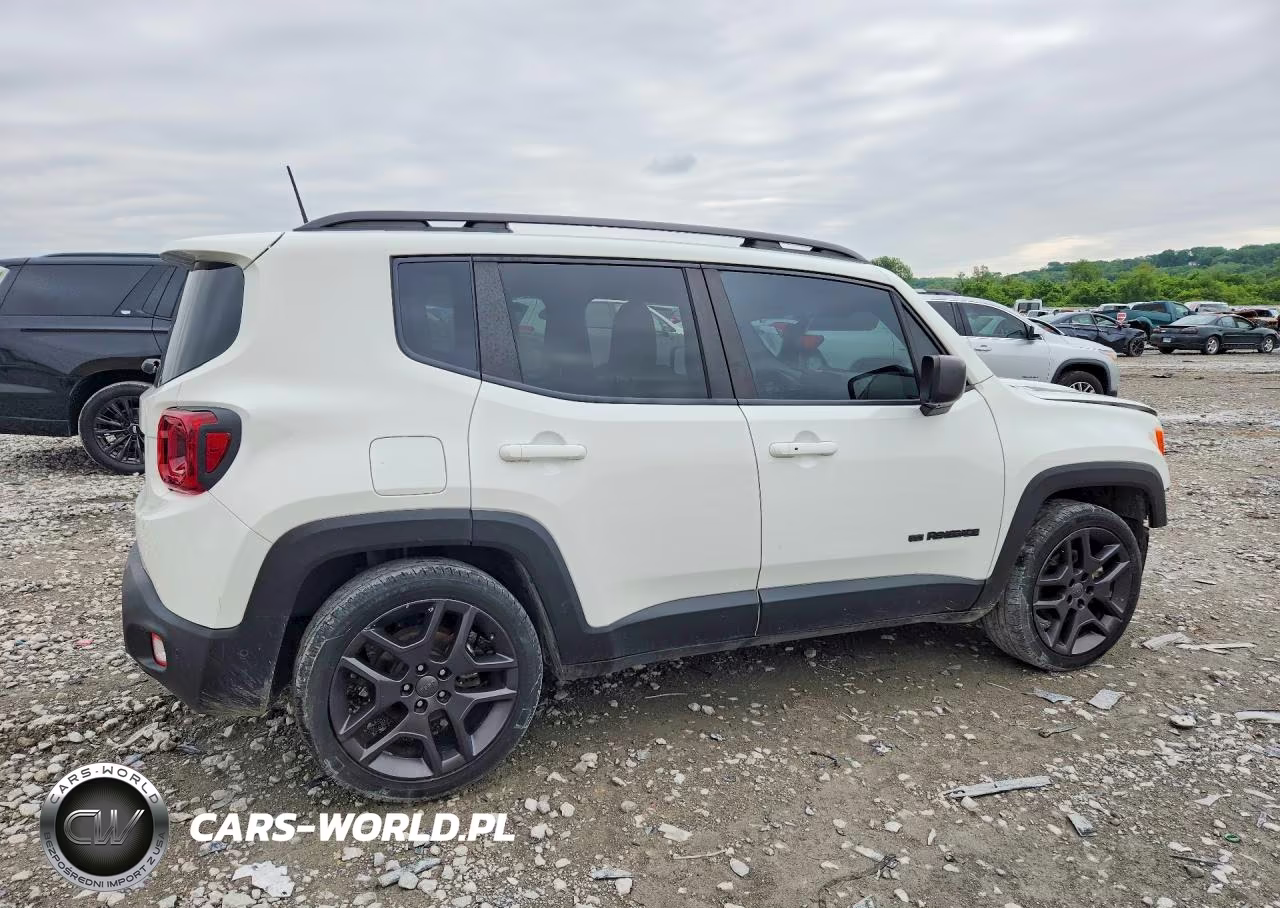 2021 Jeep Renegade Latitude VIN:ZACNJCB15MPN29645 - 3