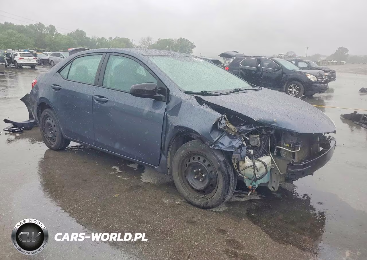 2015 Toyota Corolla Le VIN:5YFBURHE4FP278755 - 4