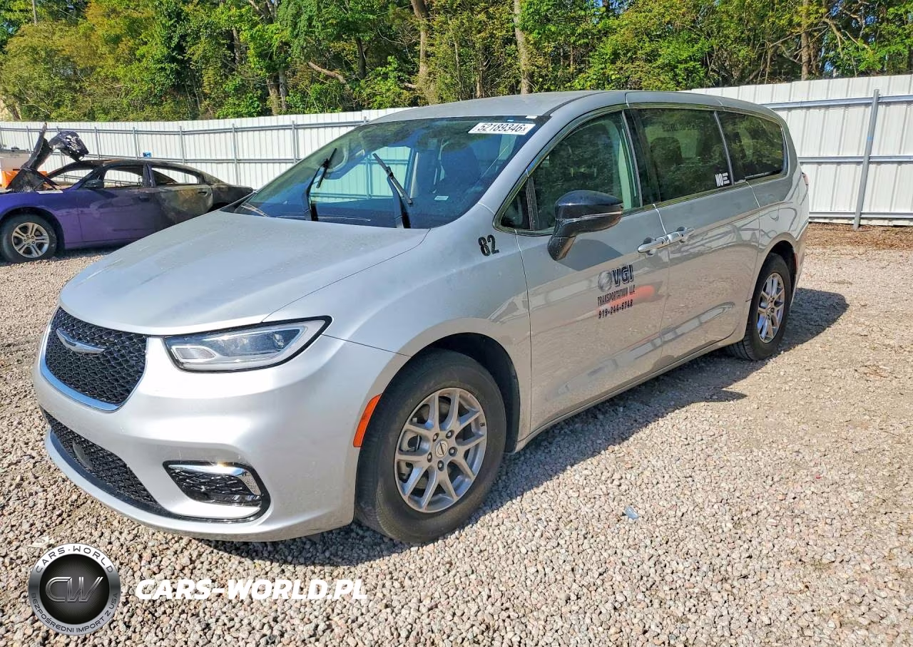 2024 Chrysler Pacifica Touring L – zdjęcie 1 z 13