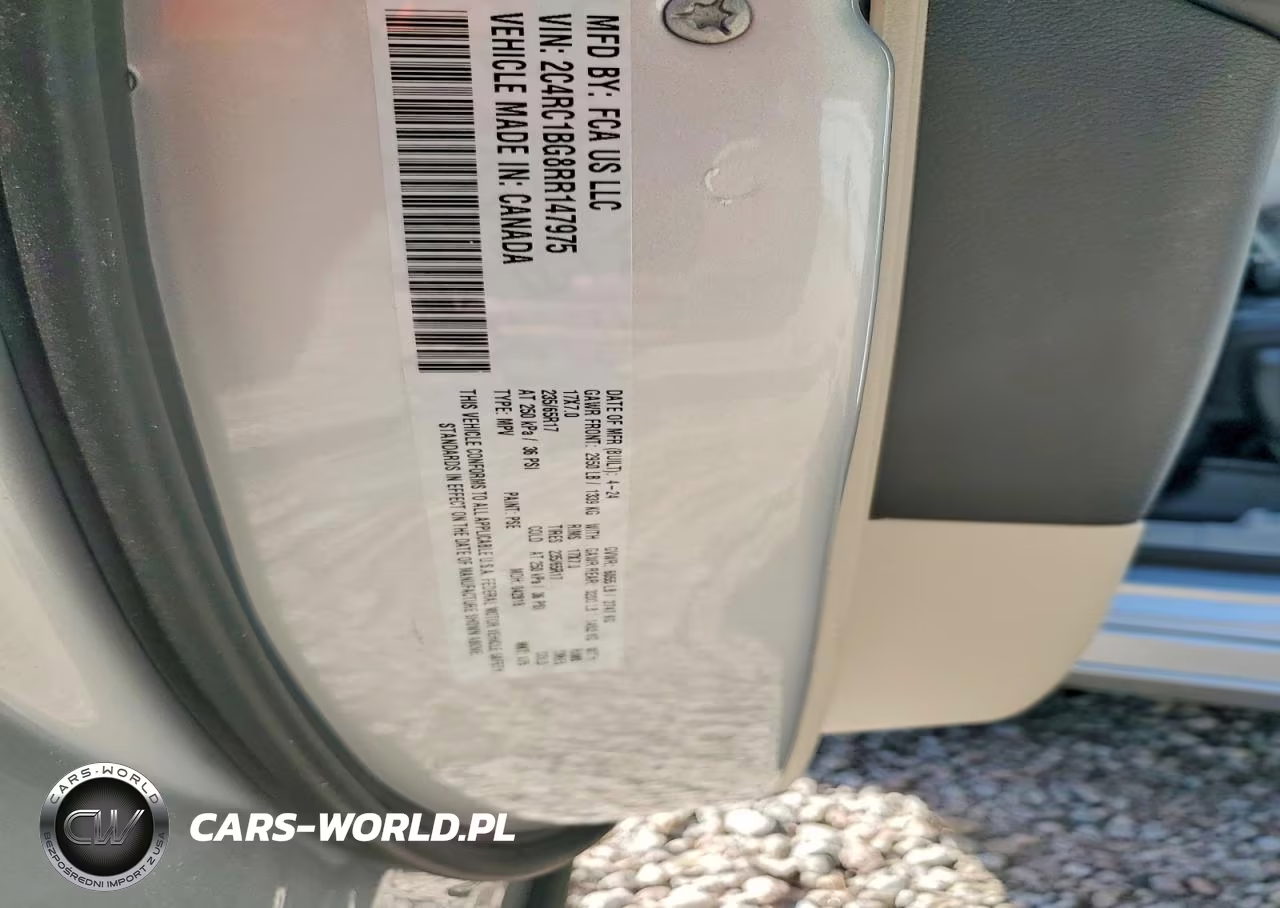 2024 Chrysler Pacifica Touring L VIN:2C4RC1BG8RR147975 - 13