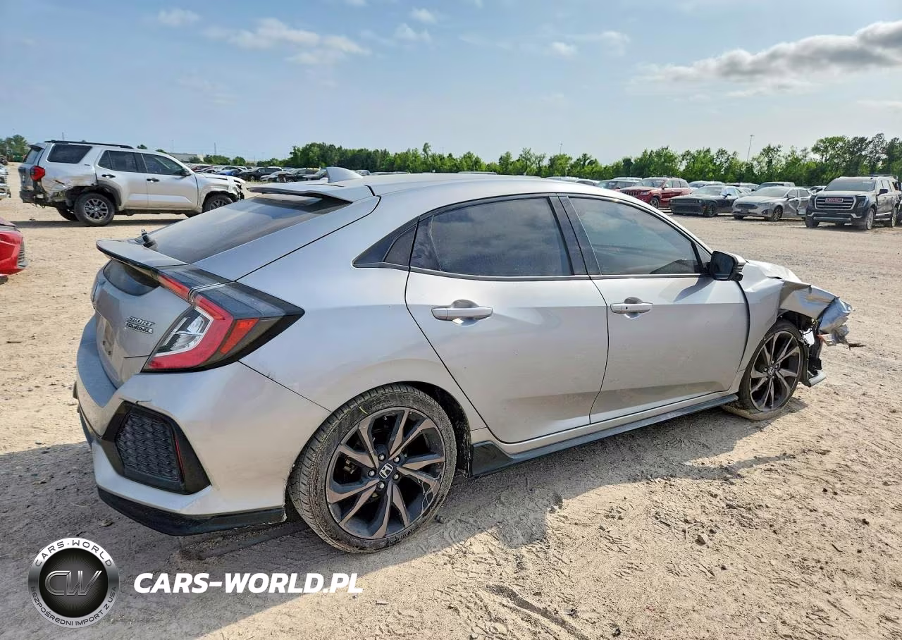 2018 Honda Civic Sport Touring VIN:SHHFK7H91JU231328 - 3
