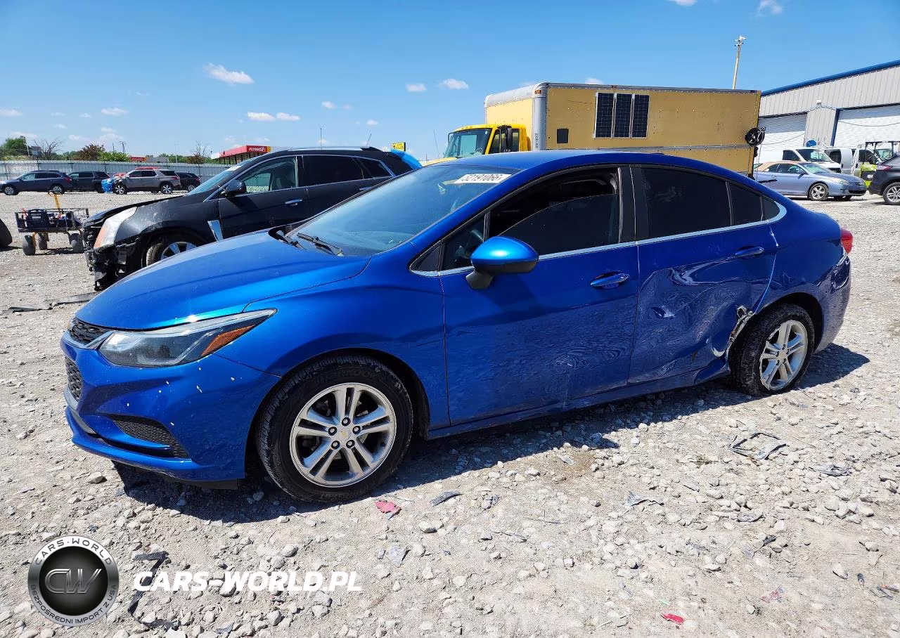 2018 Chevrolet Cruze Lt – zdjęcie 1 z 12