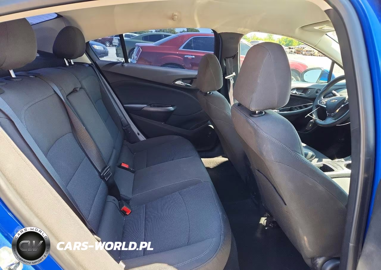 2018 Chevrolet Cruze Lt VIN:1G1BE5SM9J7246375 - 10