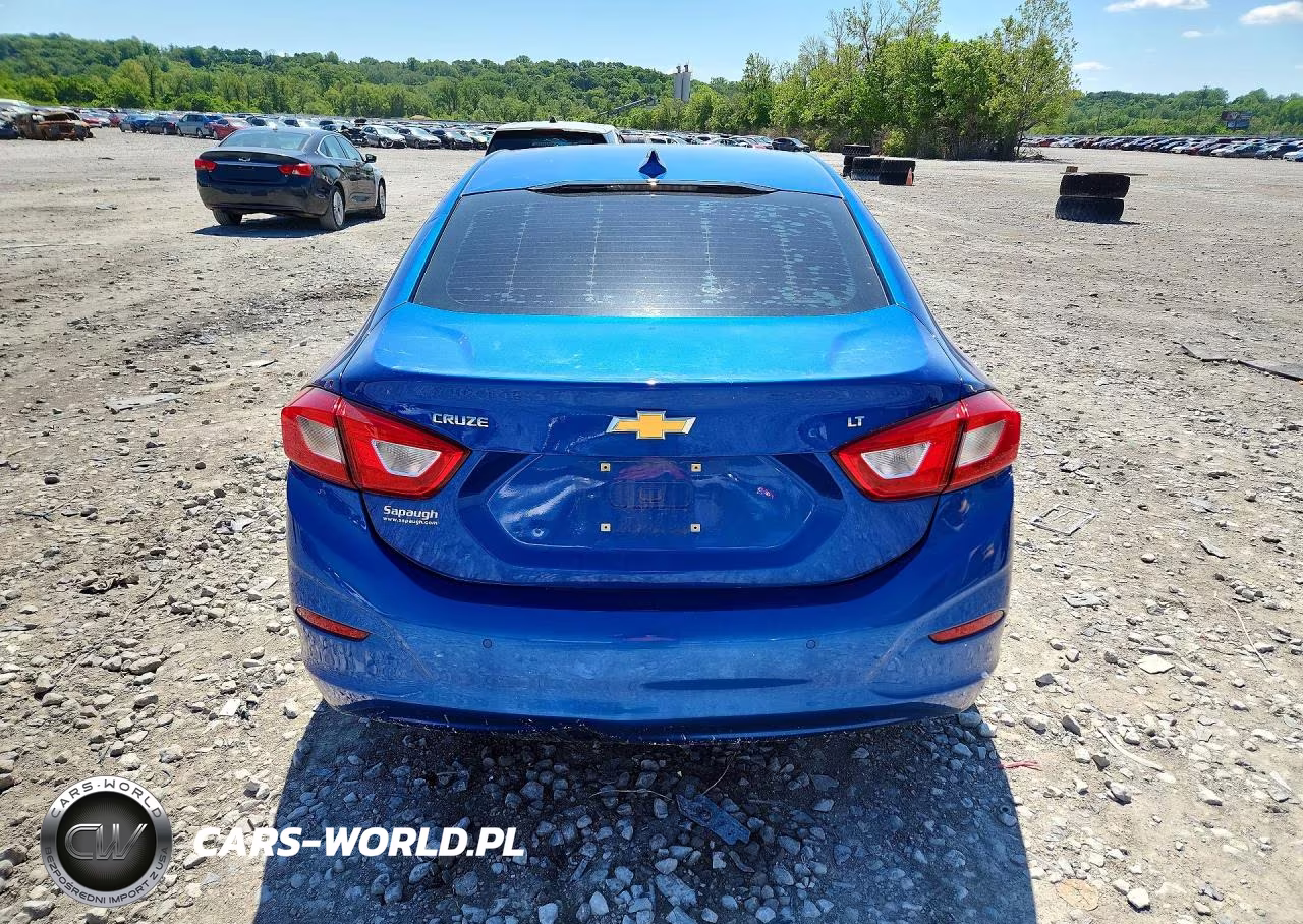2018 Chevrolet Cruze Lt VIN:1G1BE5SM9J7246375 - 6