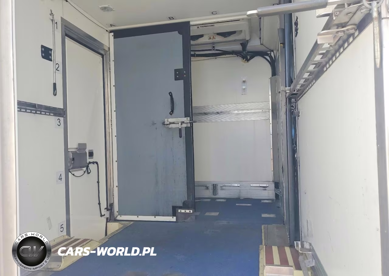2022 Ford Transit T-350 VIN:1FDBW5Z82NKA40083 - 10