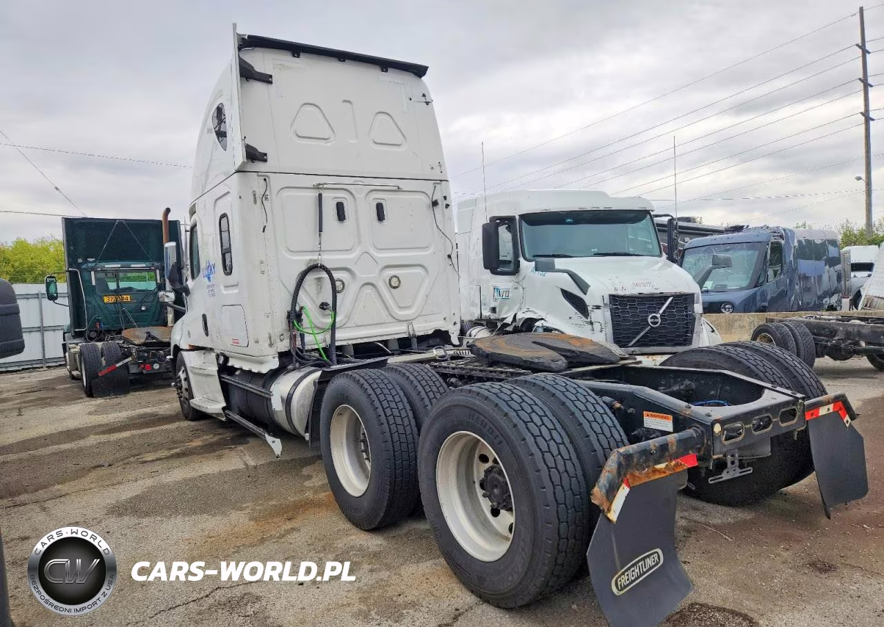 2021 Freightliner Cascadia 126 Semi Truck VIN:3AKJHHDR5MSMT2010 - 3