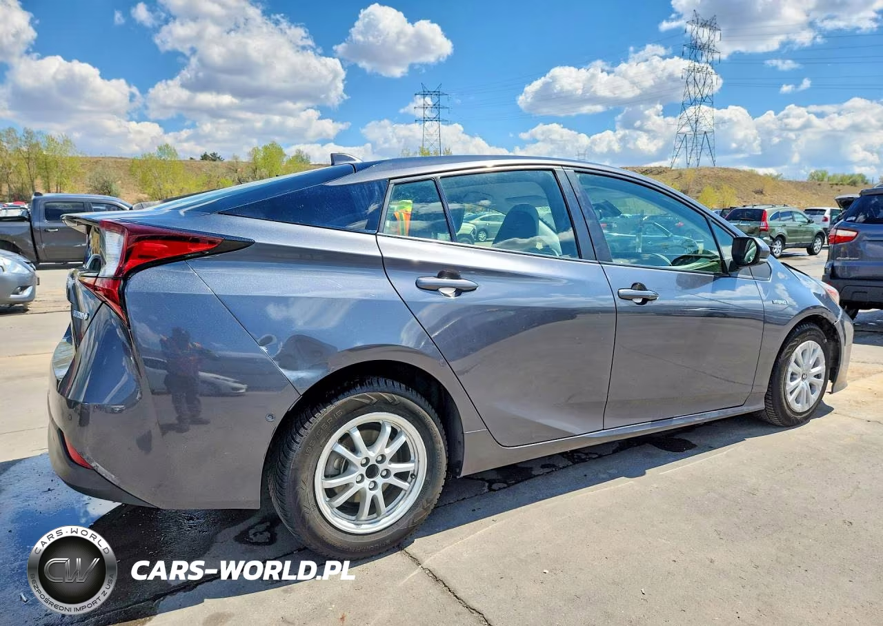 2022 Toyota Prius Le VIN:JTDKAMFU9N3173321 - 3