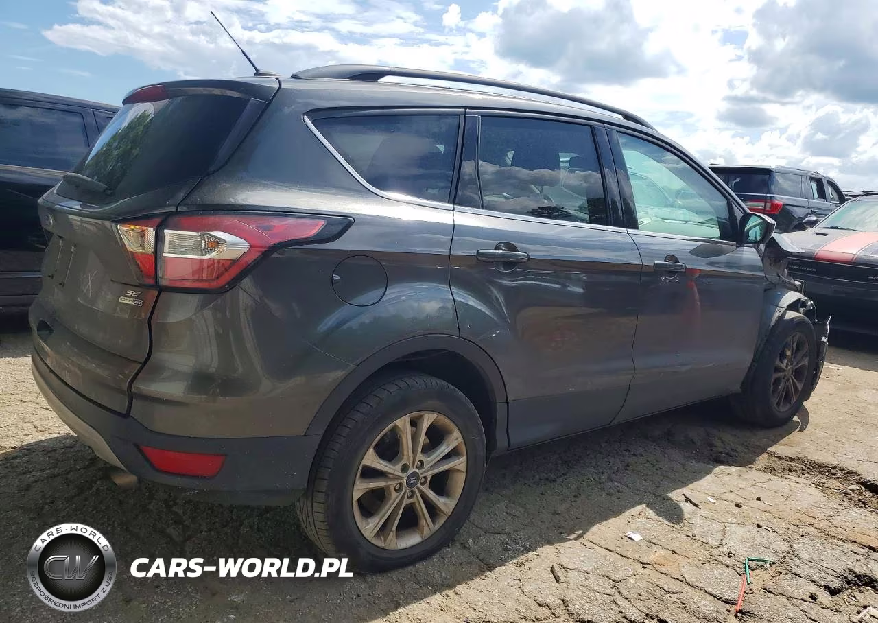 2017 Ford Escape Se VIN:1FMCU9G95HUB72311 - 3