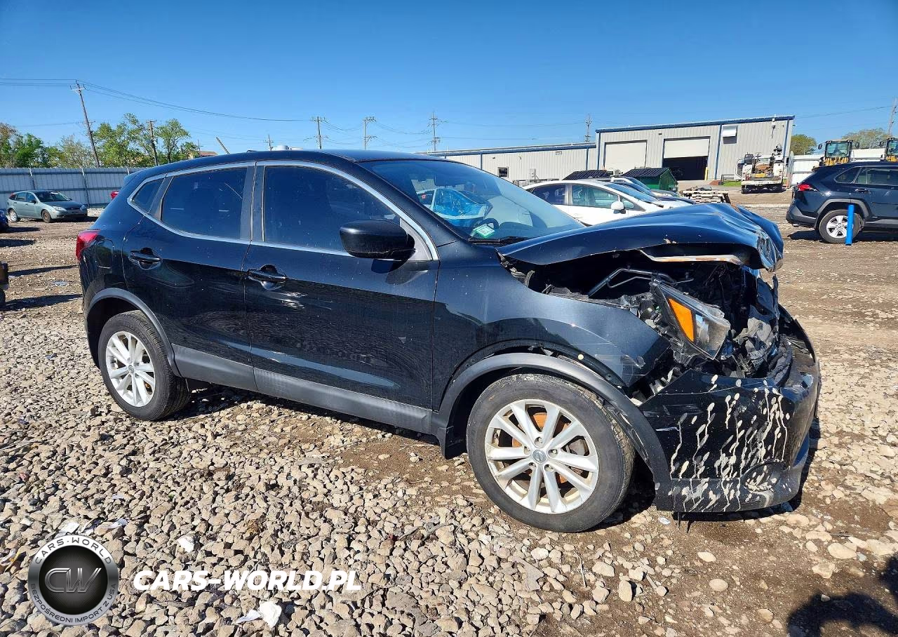 2017 Nissan Rogue Sport S VIN:JN1BJ1CR8HW114104 - 4