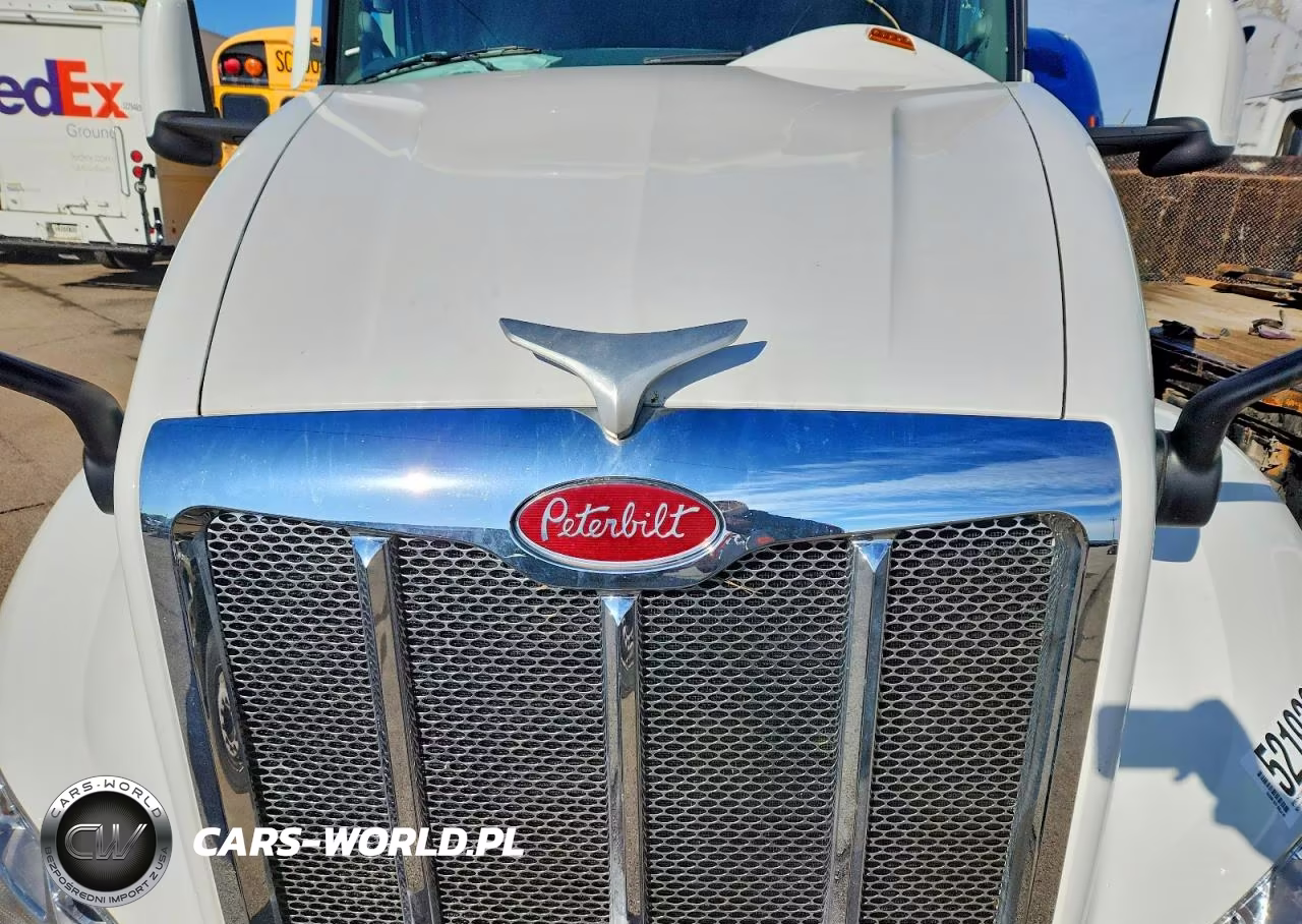 2024 Peterbilt 579 Semi Truck VIN:1XPBD49X8RD638652 - 7