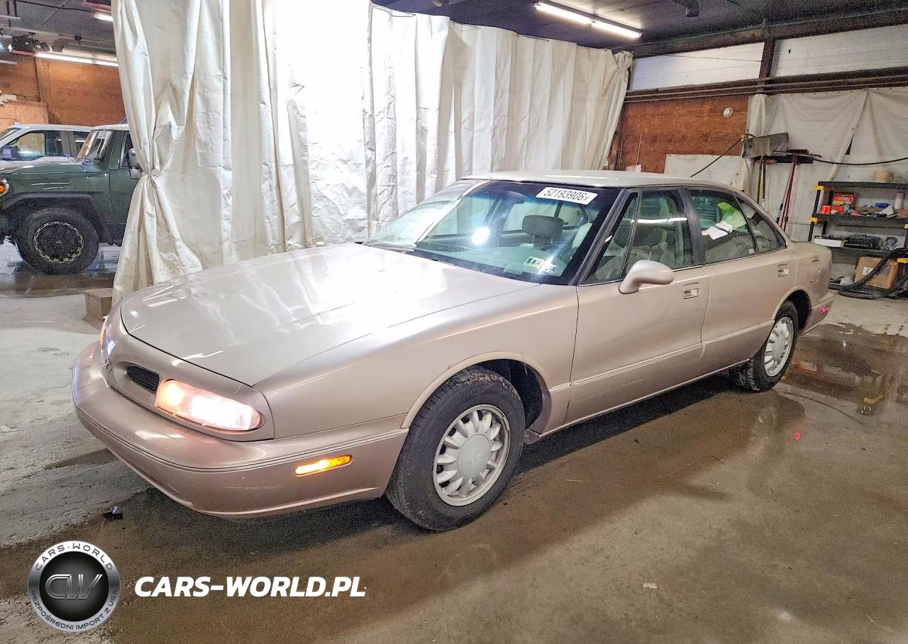 1998 Oldsmobile 88 Base