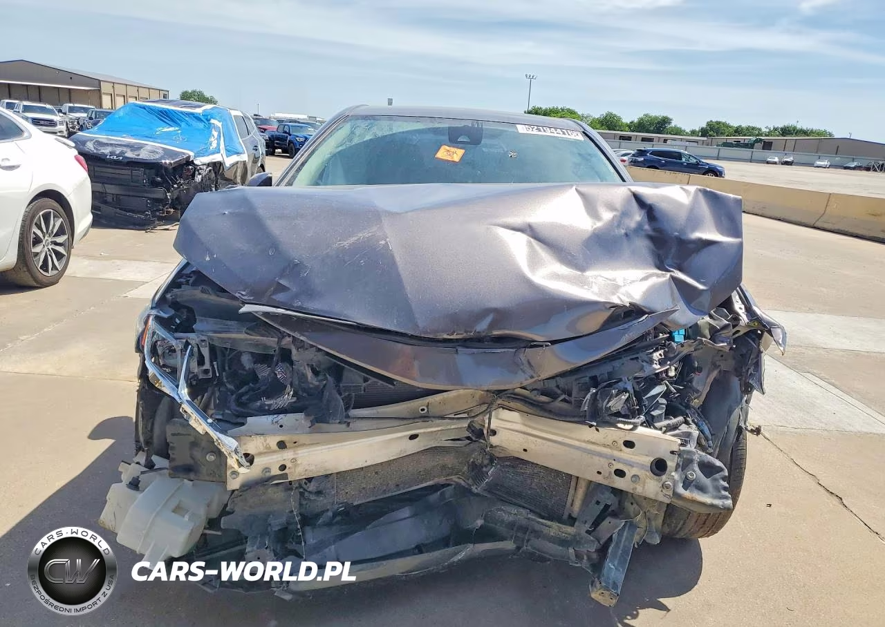 2022 Toyota Camry Le VIN:4T1R11AK8NU634663 - 5