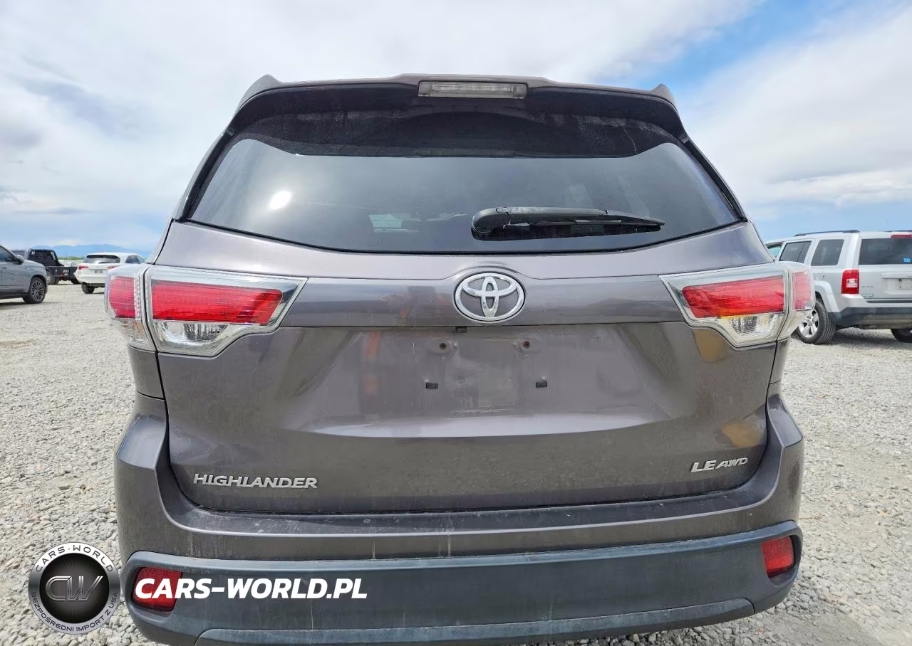 2015 Toyota Highlander Le VIN:5TDBKRFH2FS177658 - 6