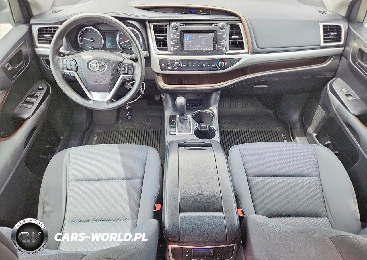 2015 Toyota Highlander Le VIN:5TDBKRFH2FS177658 - 8