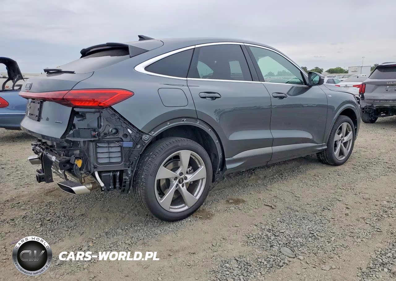 2025 Audi Q5 Sportback Premium Plus VIN:WA1EAAGU7S2061834 - 3