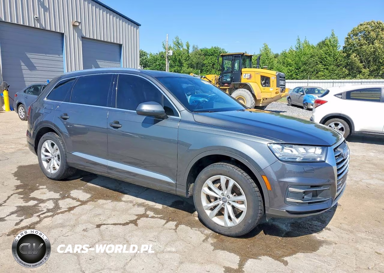 2018 Audi Q7 Premium Plus VIN:WA1LHAF76JD036795 - 4