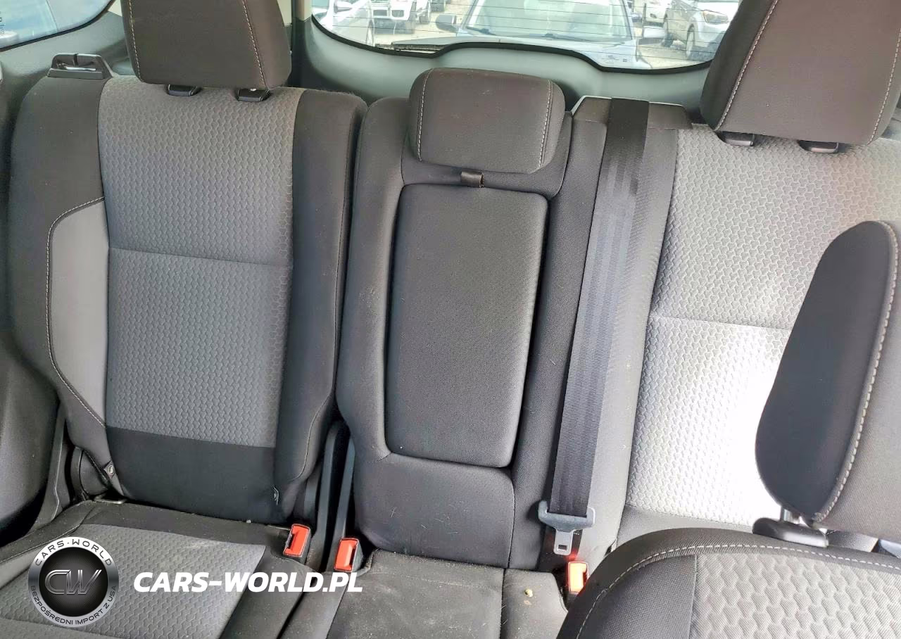 2019 Ford Escape Se VIN:1FMCU9GD6KUA85271 - 10