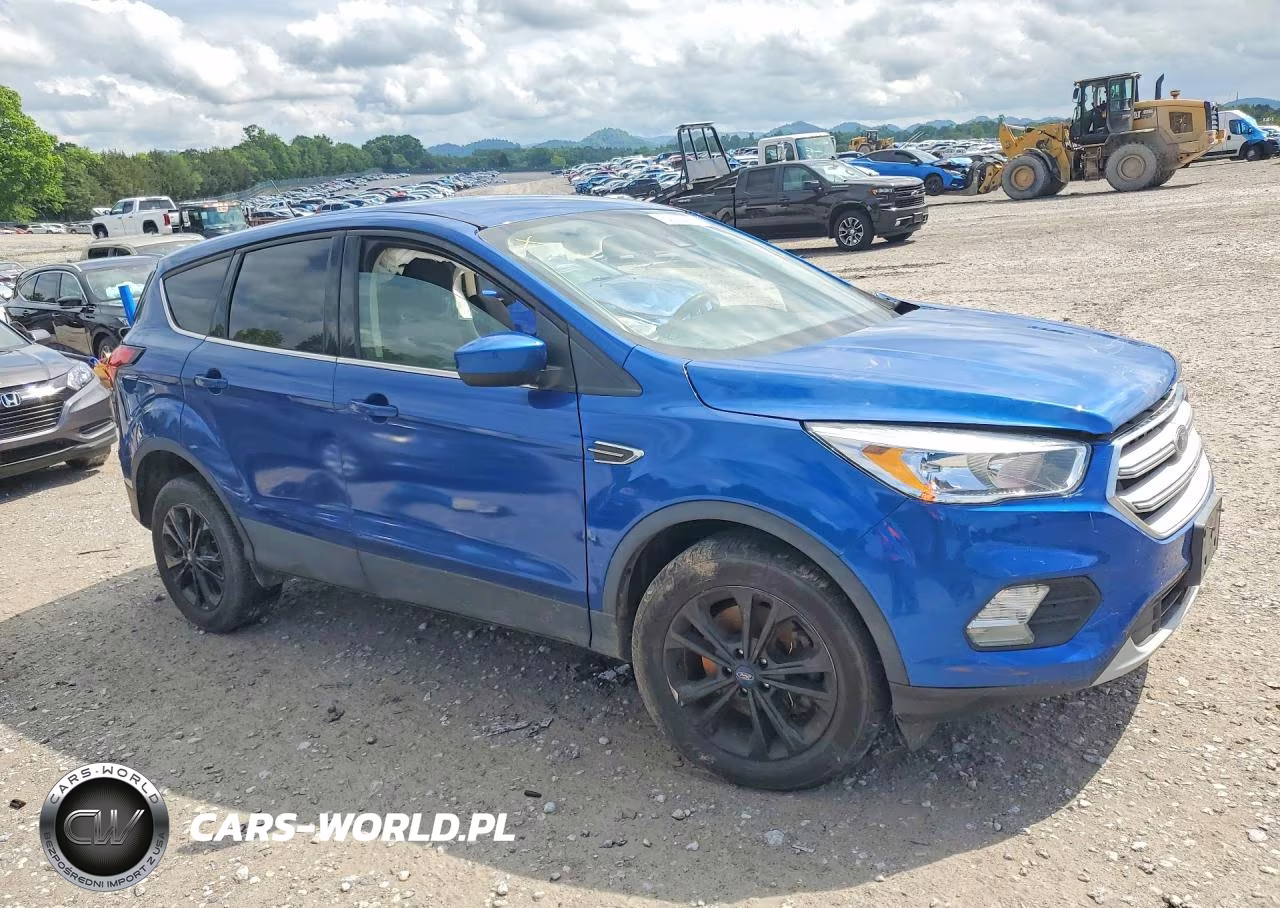 2019 Ford Escape Se VIN:1FMCU9GD6KUA85271 - 4