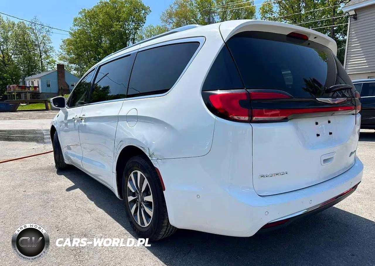 2021 Chrysler Pacifica Hybrid Touring L VIN:2C4RC1L76MR602958 - 2