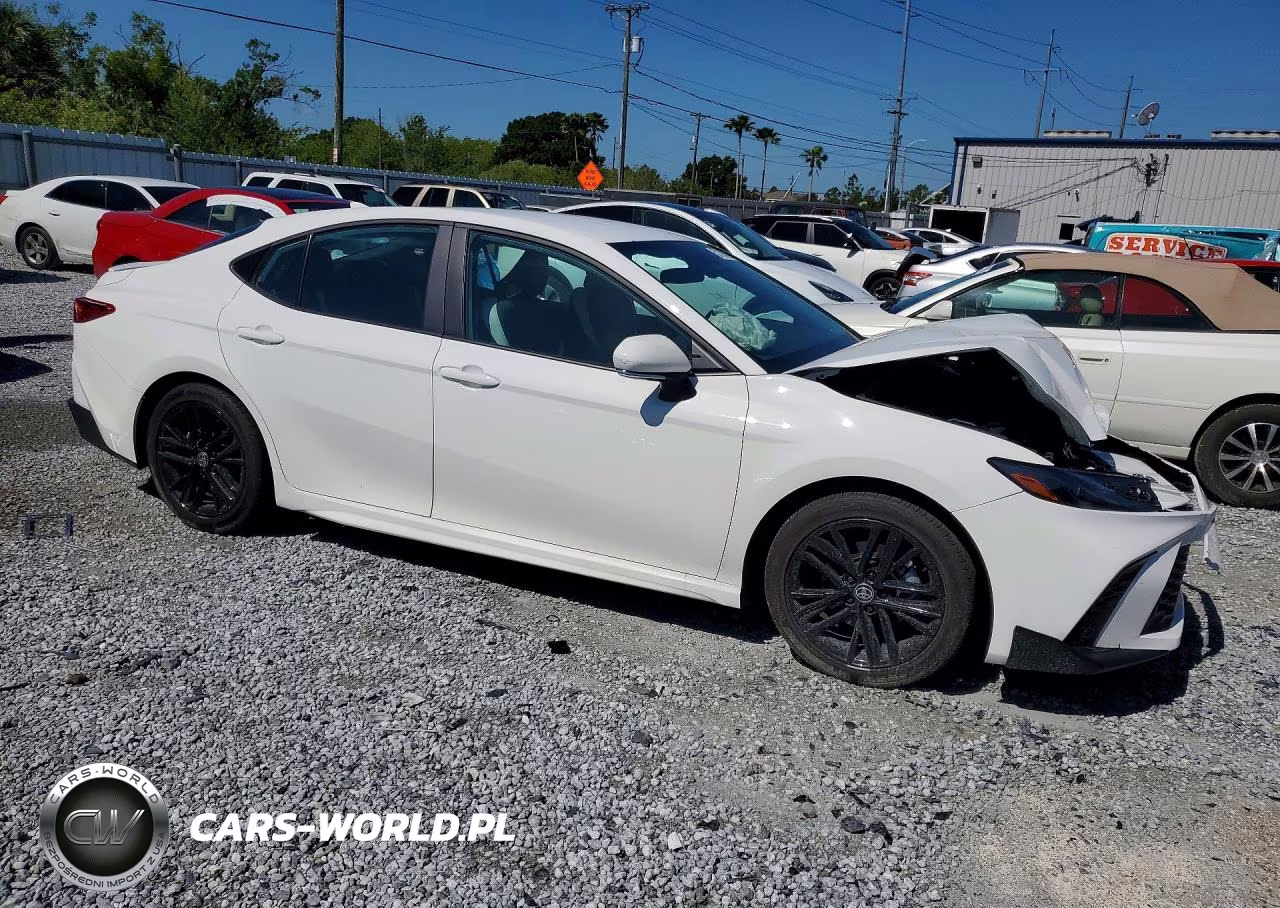 2025 Toyota Camry VIN:4T1DAACK8SU040500 - 4