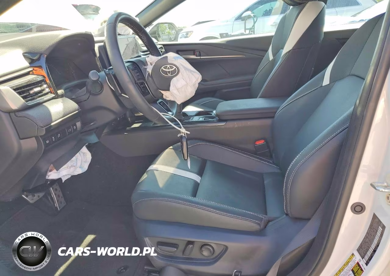 2025 Toyota Camry VIN:4T1DAACK8SU040500 - 7