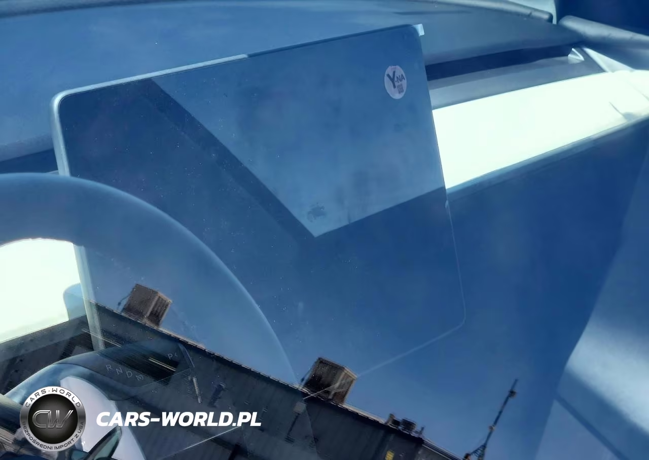 2025 Tesla Model Y VIN:7SAYGDED0SF228833 - 9