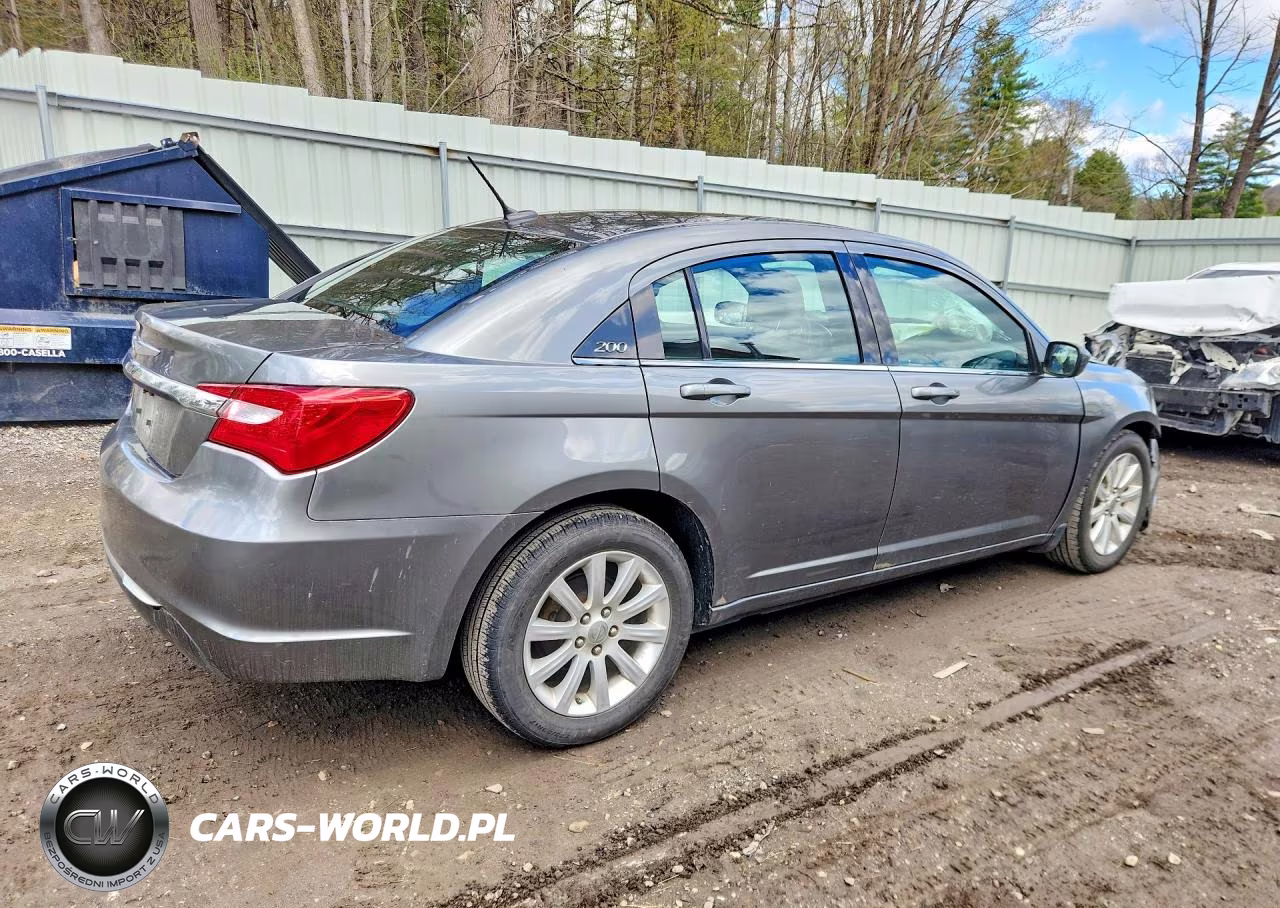 2012 Chrysler 200 Touring VIN:1C3CCBBG1CN270831 - 3