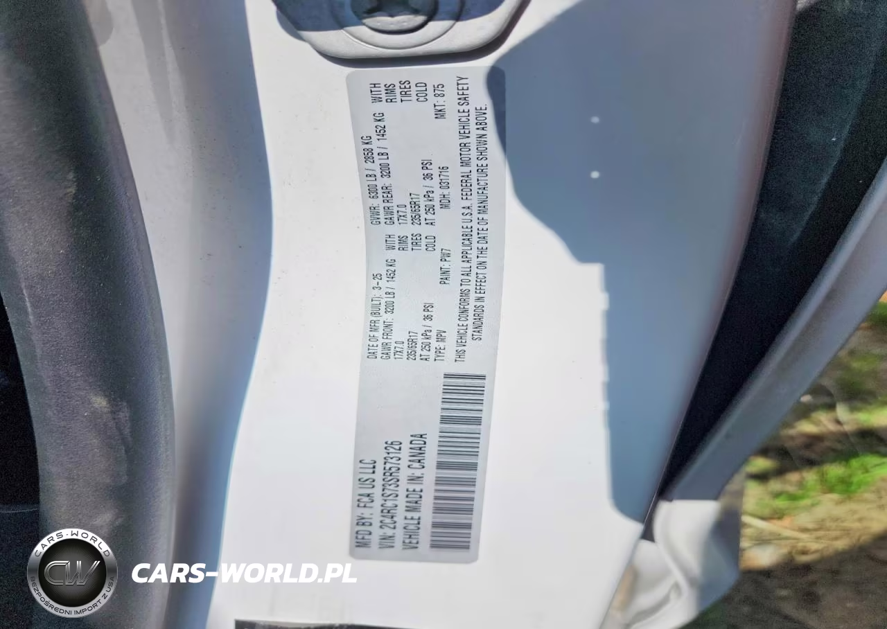 2025 Chrysler Pacifica Hybrid Select VIN:2C4RC1S73SR573126 - 14