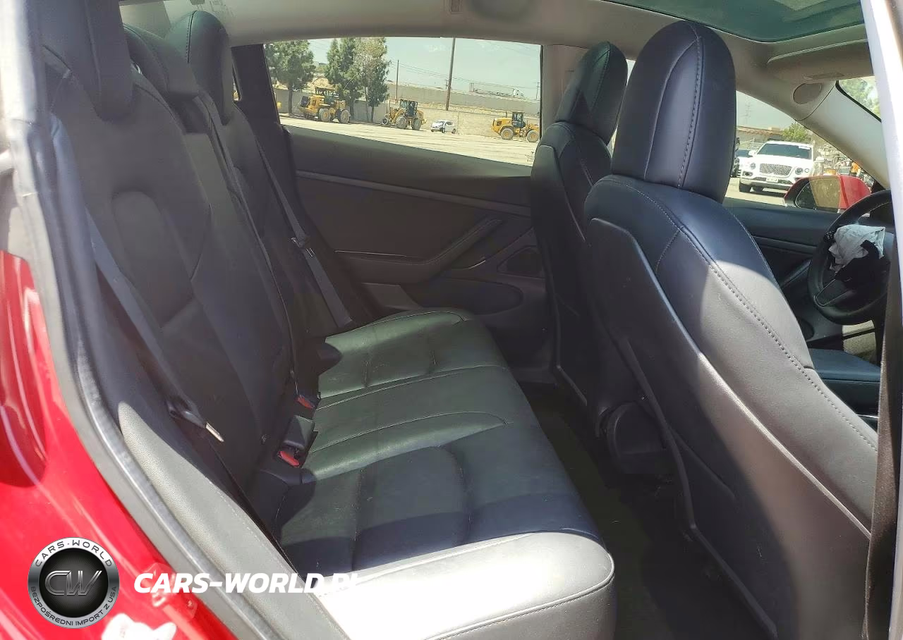 2020 Tesla Model 3 VIN:5YJ3E1EA4LF660697 - 10