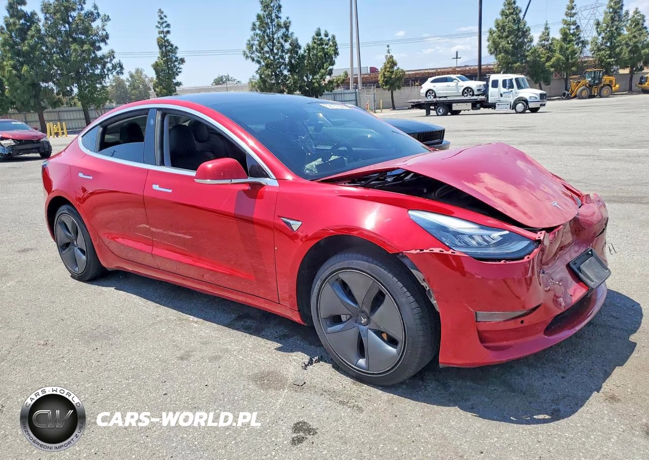2020 Tesla Model 3 VIN:5YJ3E1EA4LF660697 - 4