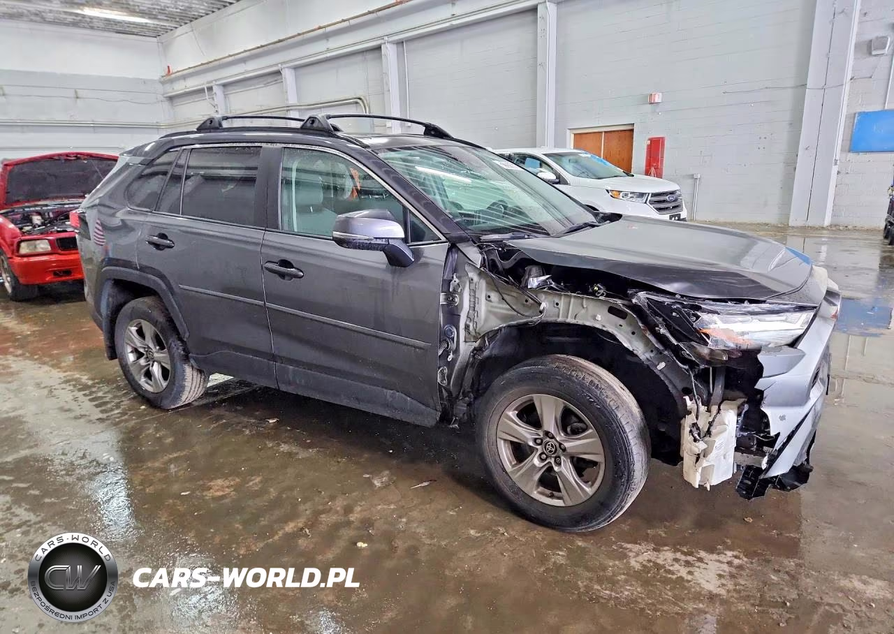 2023 Toyota Rav4 Xle VIN:2T3P1RFV0PC367068 - 4
