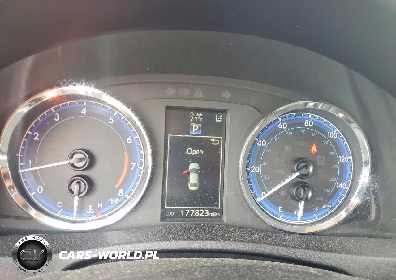 2018 Toyota Corolla Se VIN:2T1BURHE4JC989056 - 9