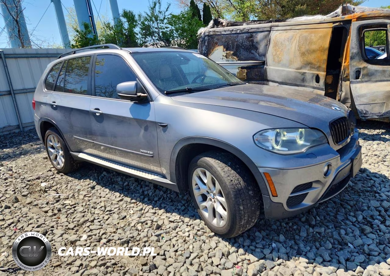 2012 BMW X5 xDrive35I VIN:5UXZV4C58CL767121 - 4
