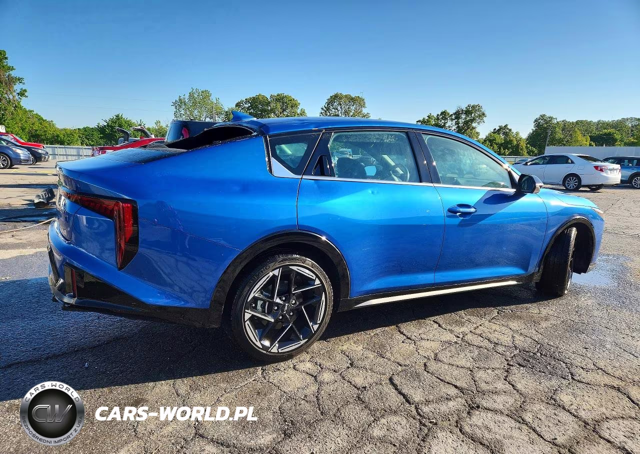 2025 Kia K4 Gt Line VIN:3KPFW4DEXSE048069 - 3