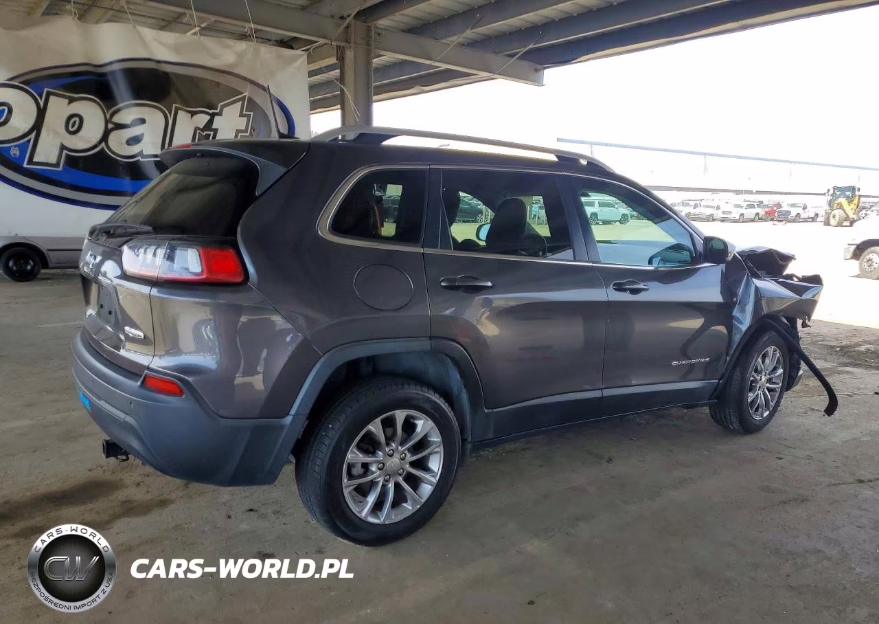 2019 Jeep Cherokee Latitude Plus VIN:1C4PJLLB3KD474109 - 3